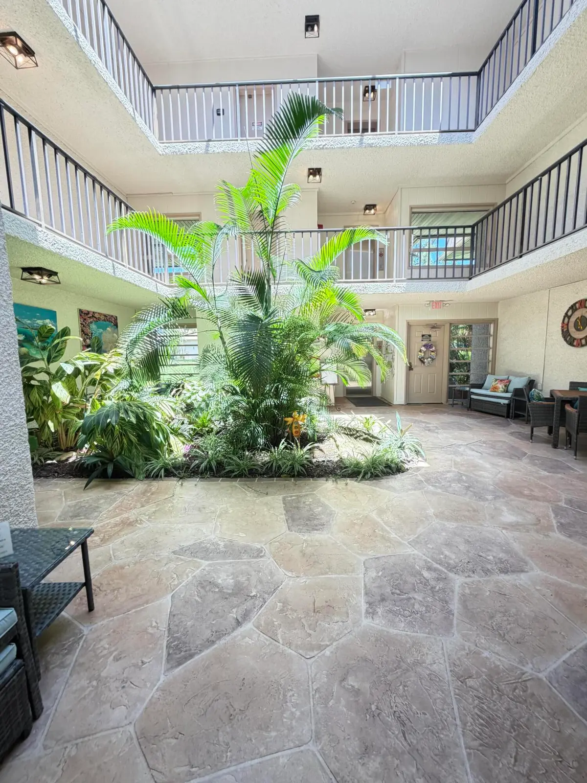 ENTRY COURTYARD at 1800 SE Saint Lucie Boulevard 9-305, Stuart