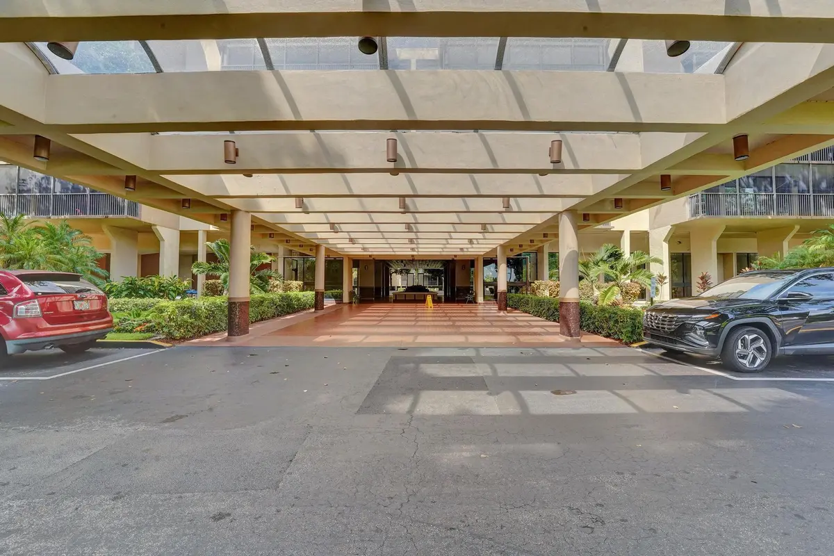 Main Entrance at 2802 N 46th Avenue B318, Hollywood