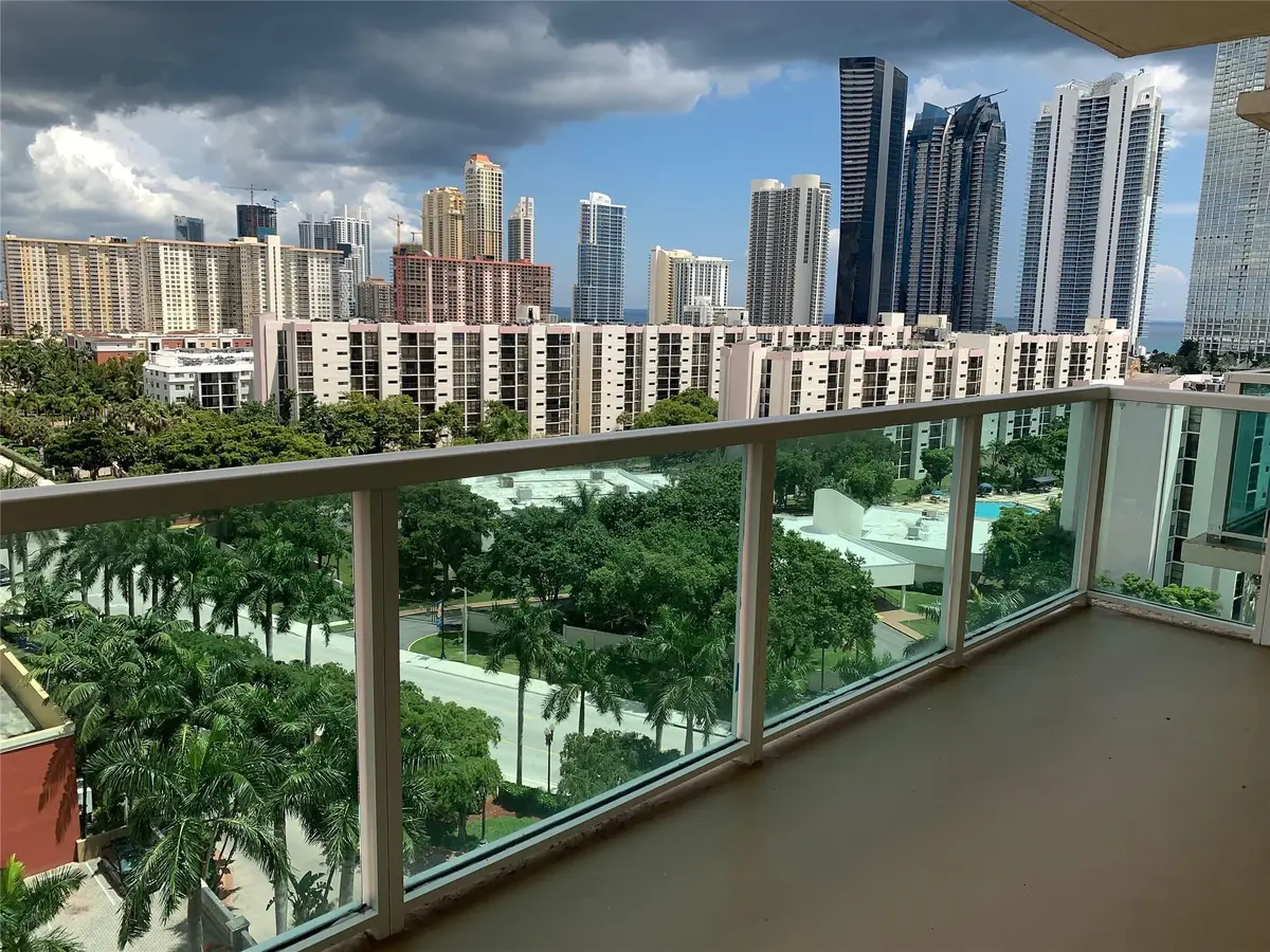 Photo 6 at 16900 N Bay Road 3-507, Sunny Isles Beach