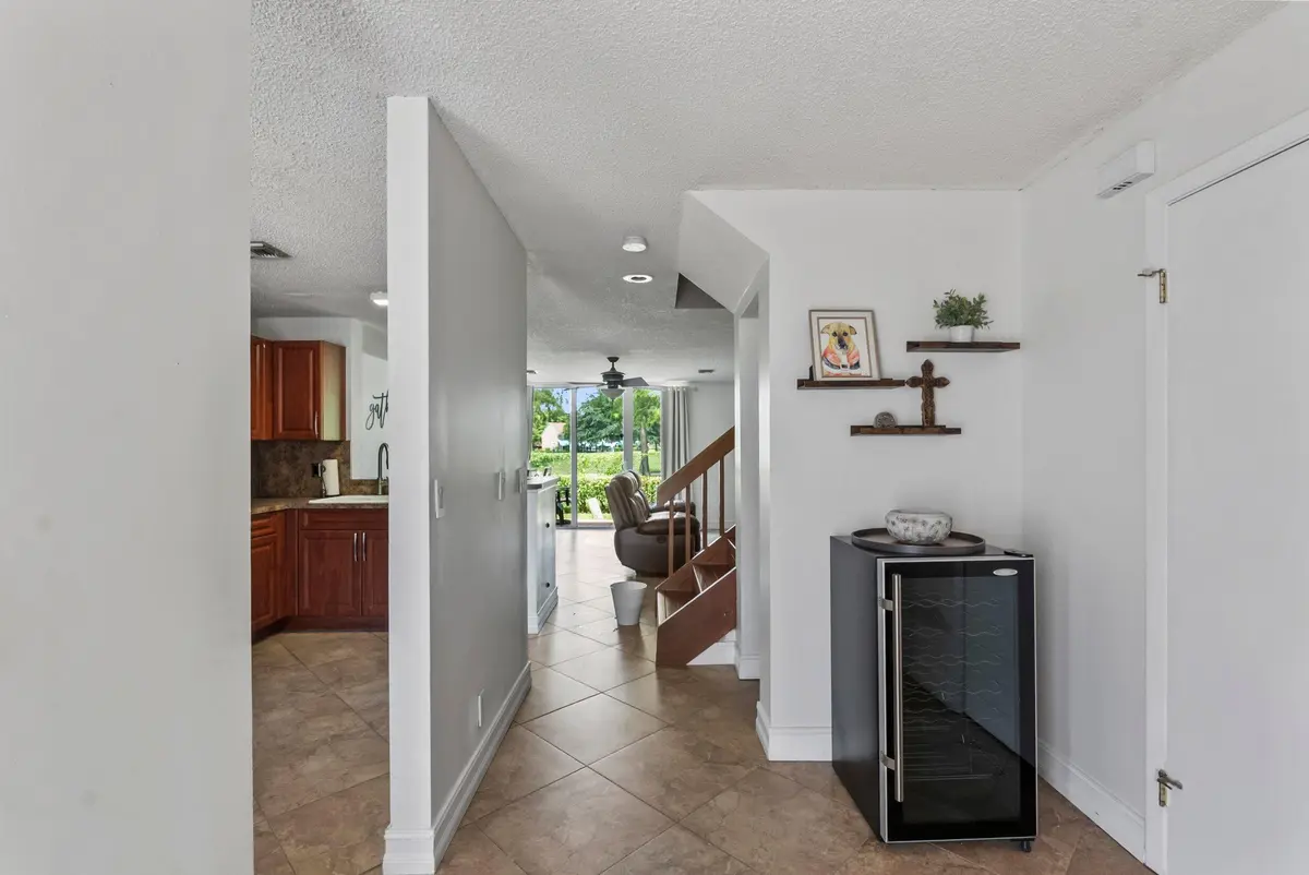 Entry at 7127 WOODMONT Way 7127, Tamarac