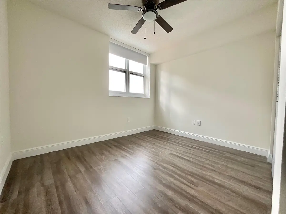 Photo 4 at 16900 N Bay Road 2-2303, Sunny Isles Beach