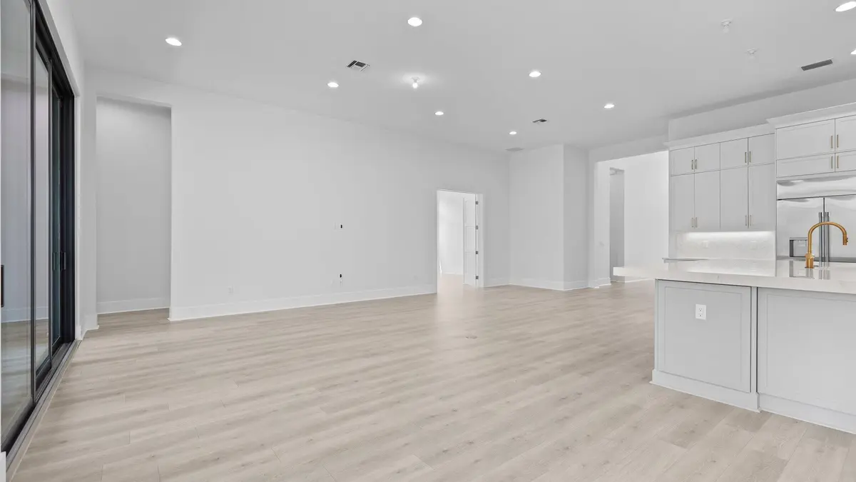 Kitchen-Great Room at 13294 Artisan Circle, Palm Beach Gardens