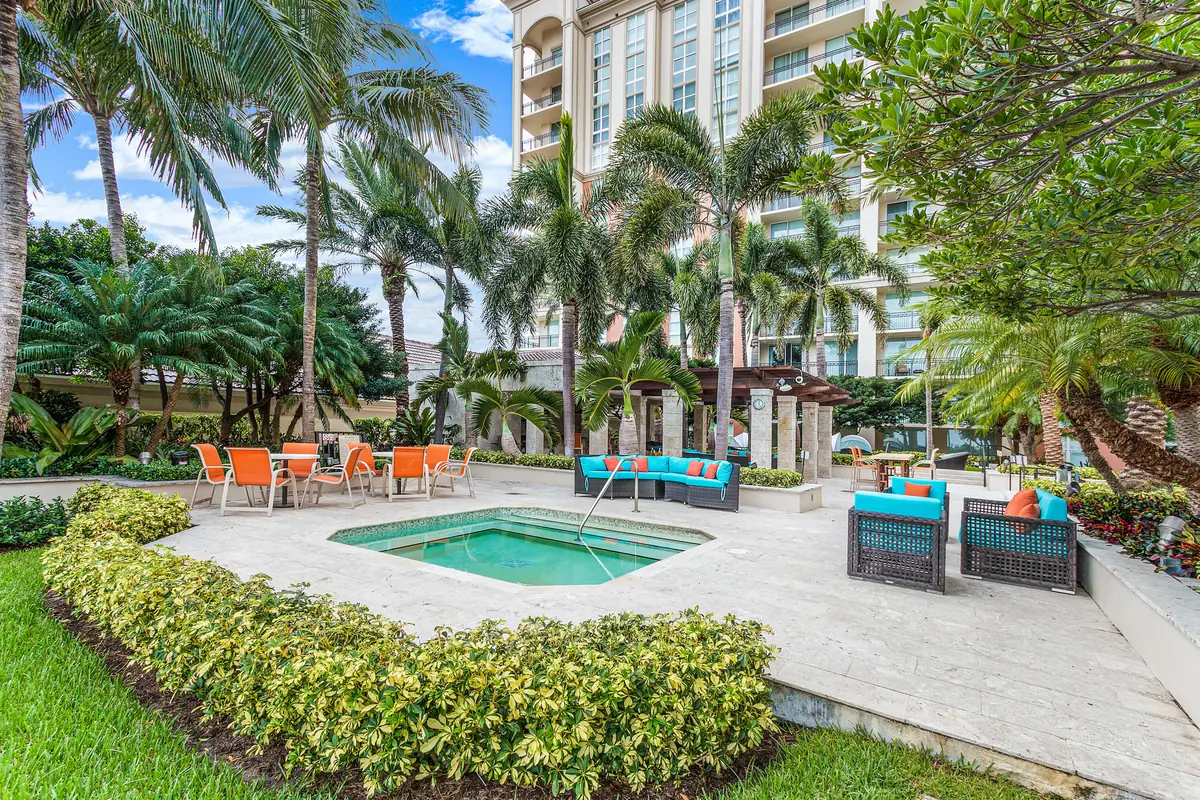 030-550OkeechobeeBoulevard-WestPalmBeach at 550 OKEECHOBEE Boulevard 1118, West Palm Beach