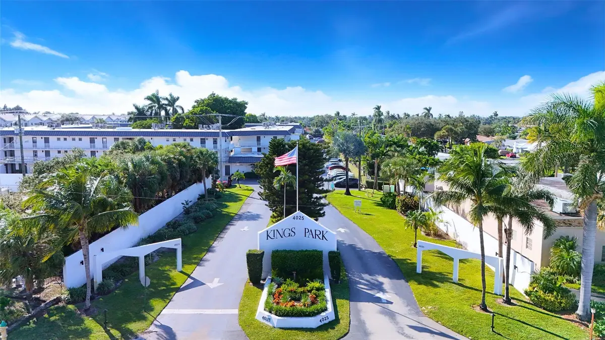 Photo 2 at 4025 N Federal Highway 227B, Oakland Park