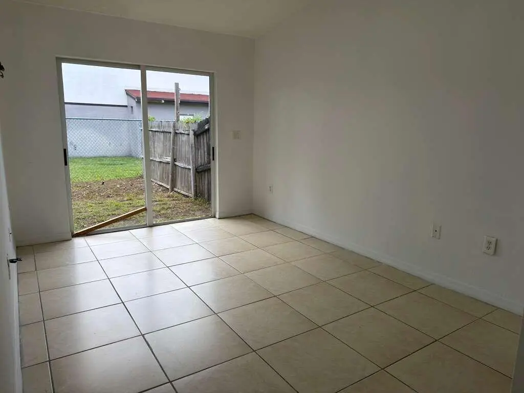 3842 SW 48TH Avenue, Hollywood, FL – photo 8
