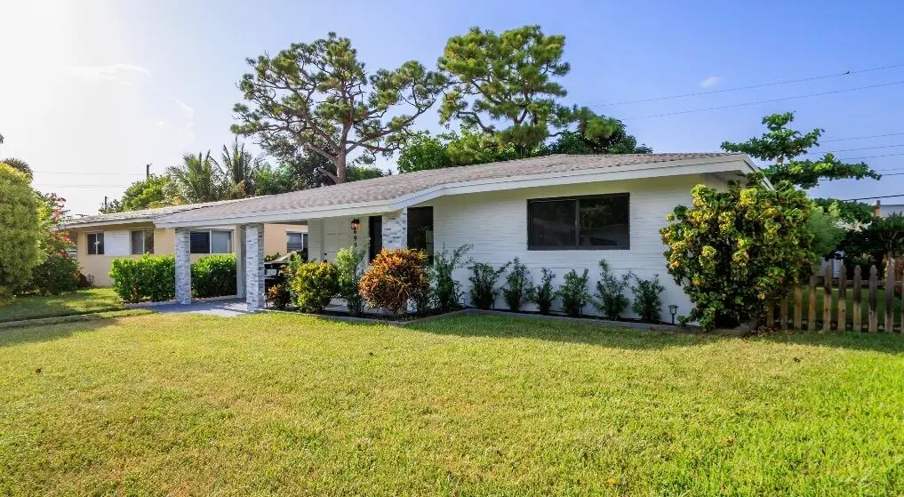 IMG_4693 at 699 NE 40TH Street, Oakland Park