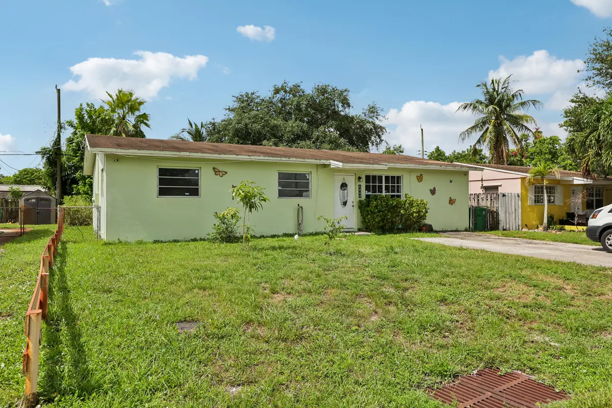 3-print-SW 20th Ct-S2506-003 at 6444 SW 20TH Court, Miramar