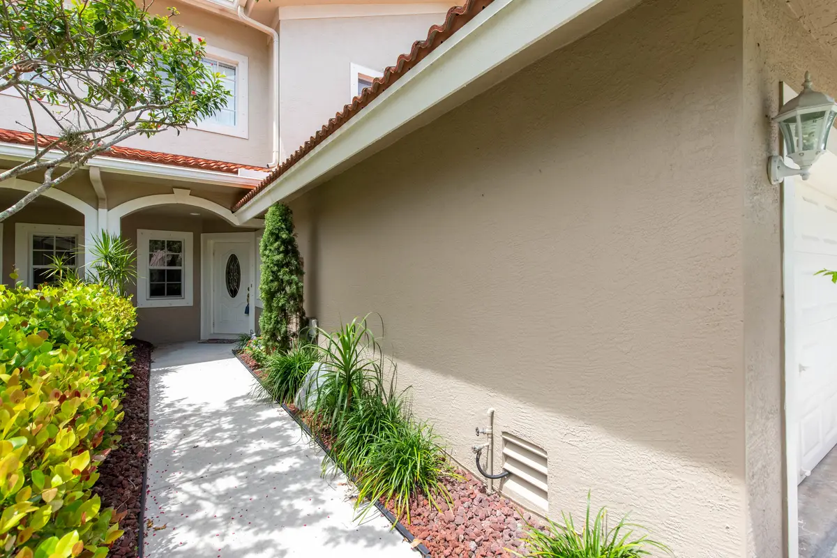 Front Entrance at 12764 Westhampton Circle, Wellington