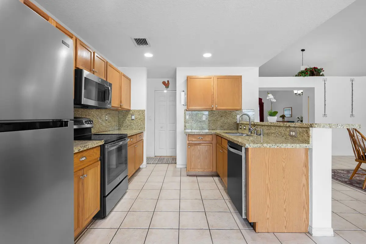 18-web-or-mls-DSC_5207 at 5331 NW 110TH Avenue, Doral