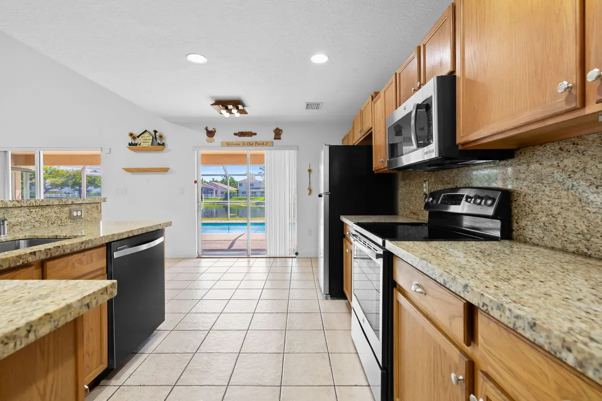 17-web-or-mls-DSC_5204 at 5331 NW 110TH Avenue, Doral