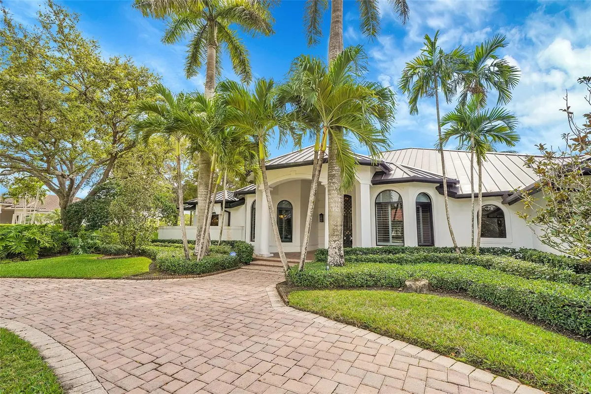 Photo 4 at 3600 PADDOCK Road, Weston