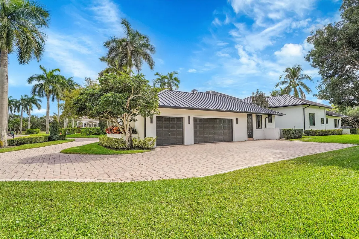 Photo 6 at 3600 PADDOCK Road, Weston