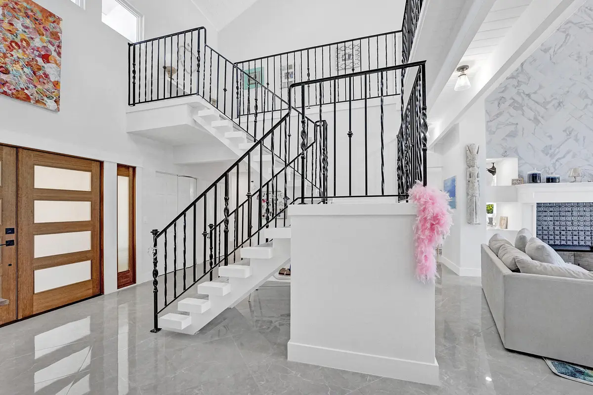 Entrance at 21 Marlwood Lane, Palm Beach Gardens