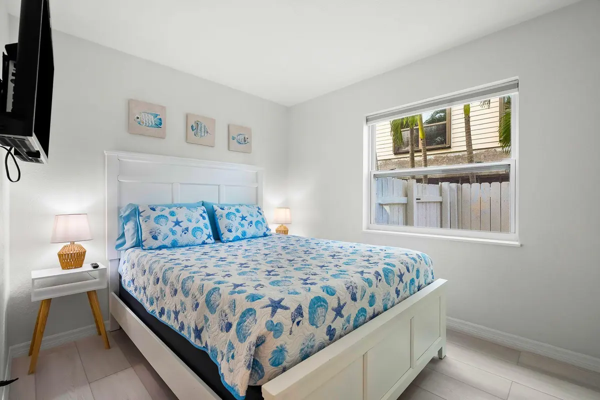 HYuC8_rE at 336 Hernando Street C, Fort Pierce