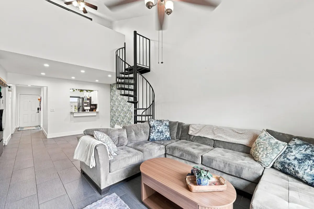06_stl_2098 at 2016 SW 82nd Avenue, Davie