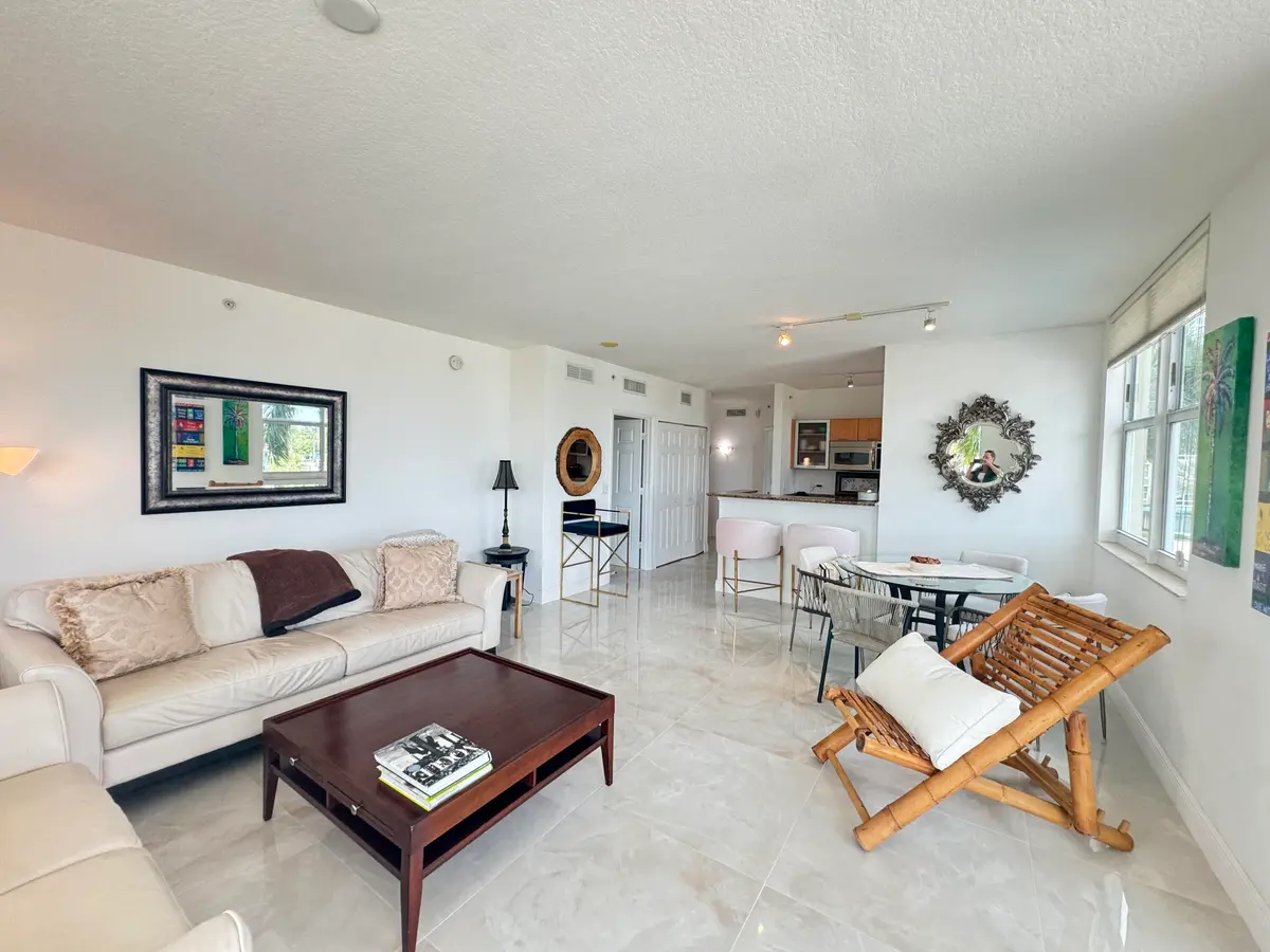 IMG_4362 at 100 NE 6th Street 307, Boynton Beach
