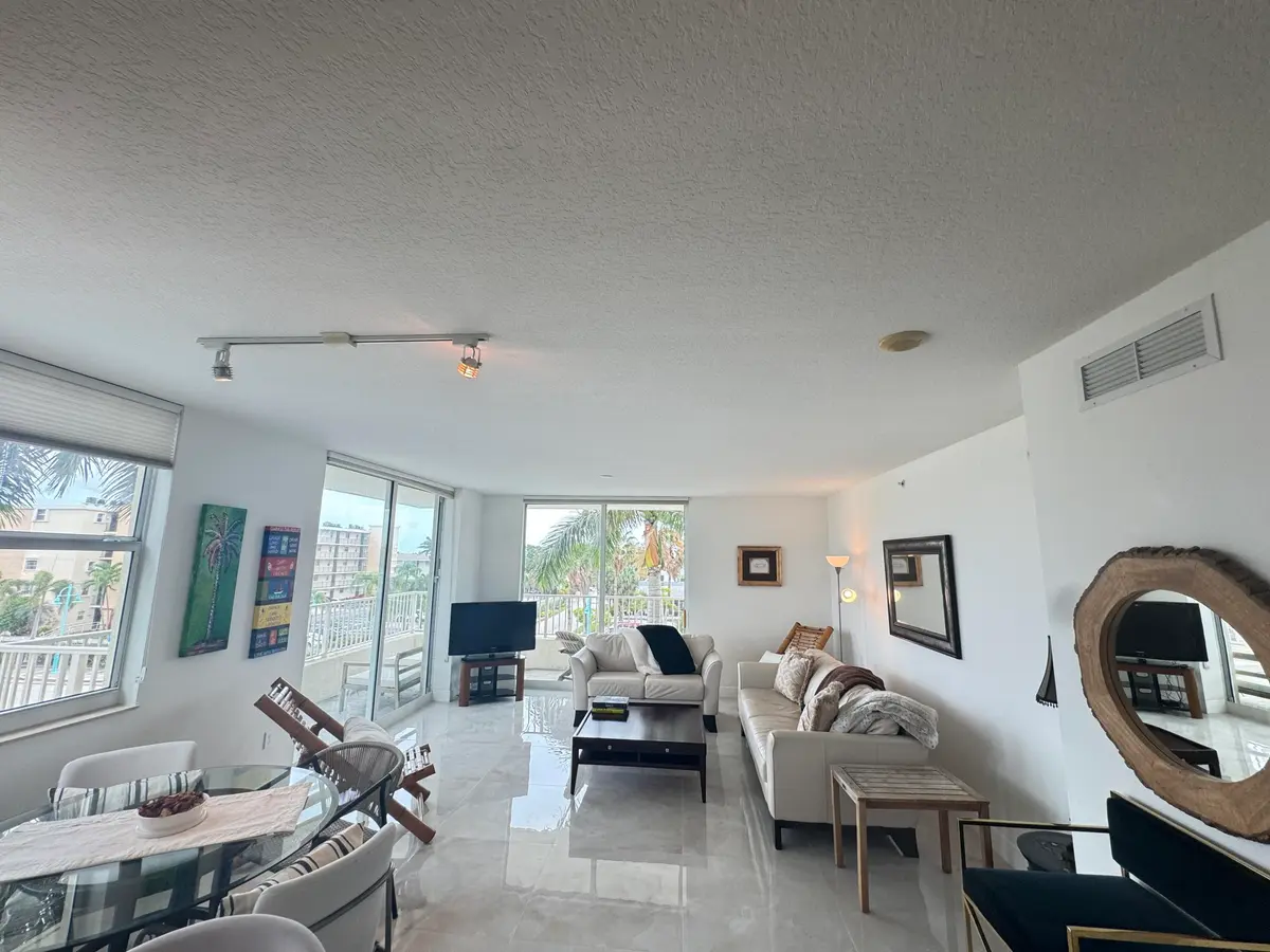 IMG_4360 at 100 NE 6th Street 307, Boynton Beach