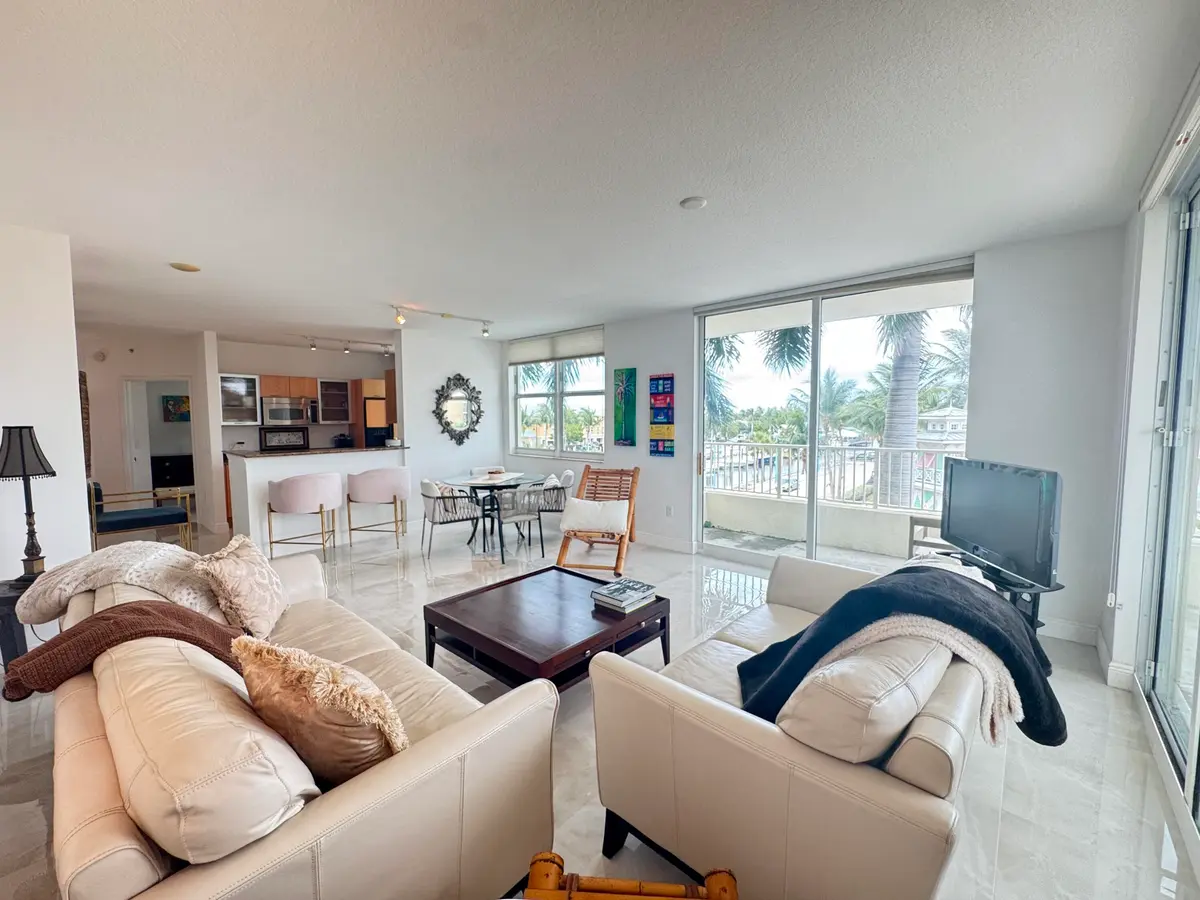 IMG_4352 at 100 NE 6th Street 307, Boynton Beach