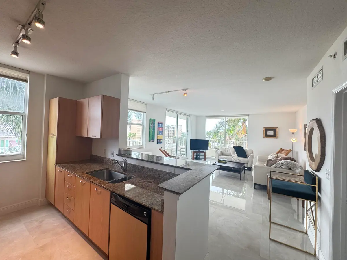 IMG_4354 at 100 NE 6th Street 307, Boynton Beach