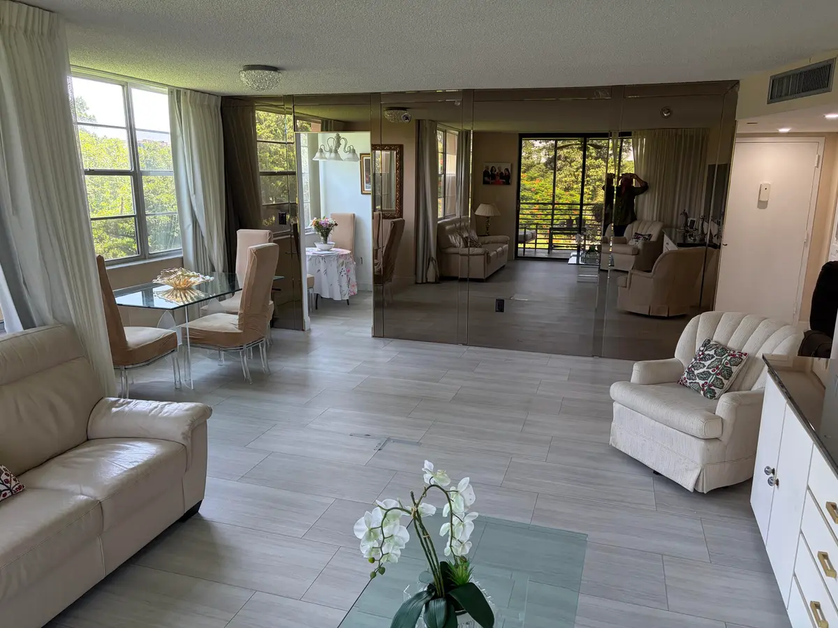 IMG_2381 at 900 SAINT CHARLES Place 311, Pembroke Pines