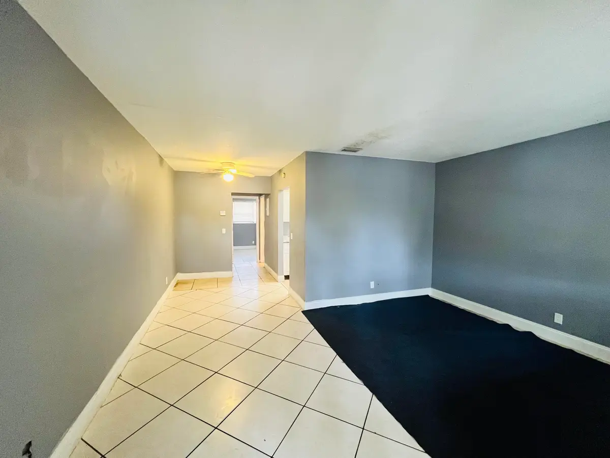 living/dining at 635 SW 20th Court 9B, Delray Beach