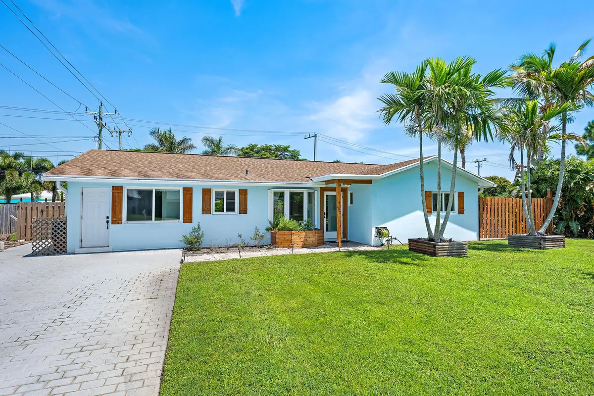 Front of house at 1 WINDSOR Road, Jupiter
