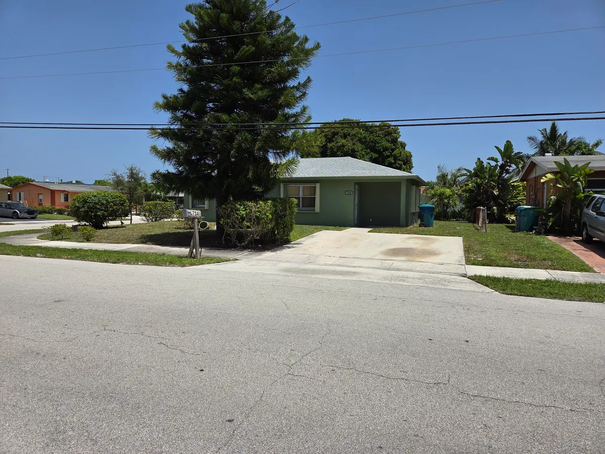 734 NE 1ST Street, Boynton Beach, FL – photo 2