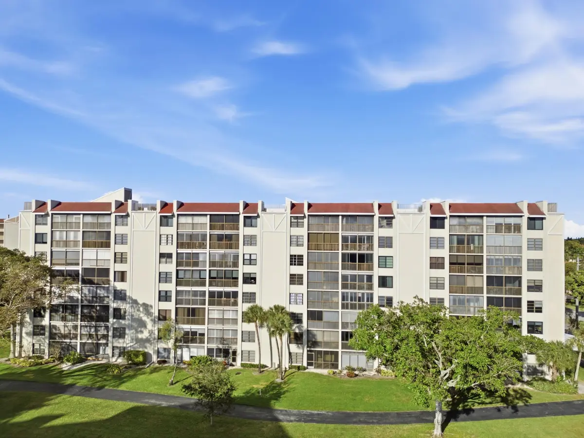 Building Rear at 14475 N Strathmore Lane 308, Delray Beach