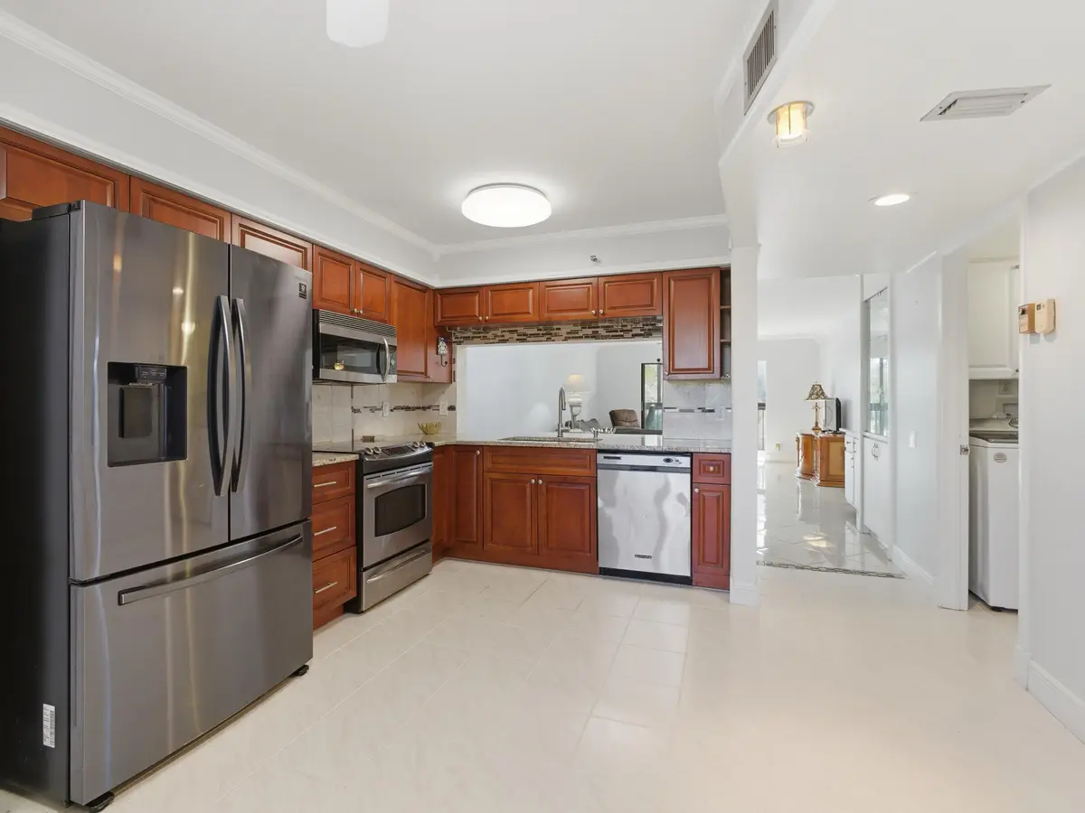 Kitchen at 14475 N Strathmore Lane 308, Delray Beach