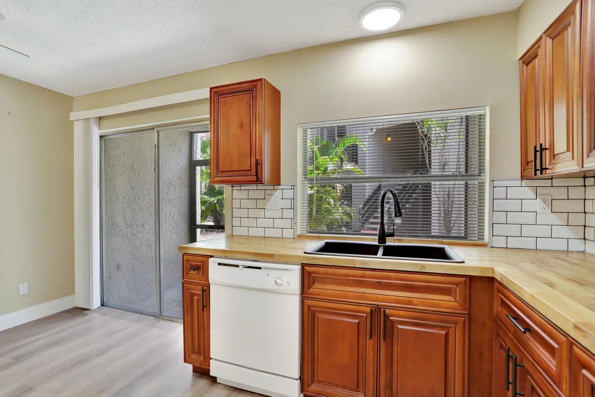15-print-001L1562 at 5314 NE 6TH Avenue F20, Oakland Park