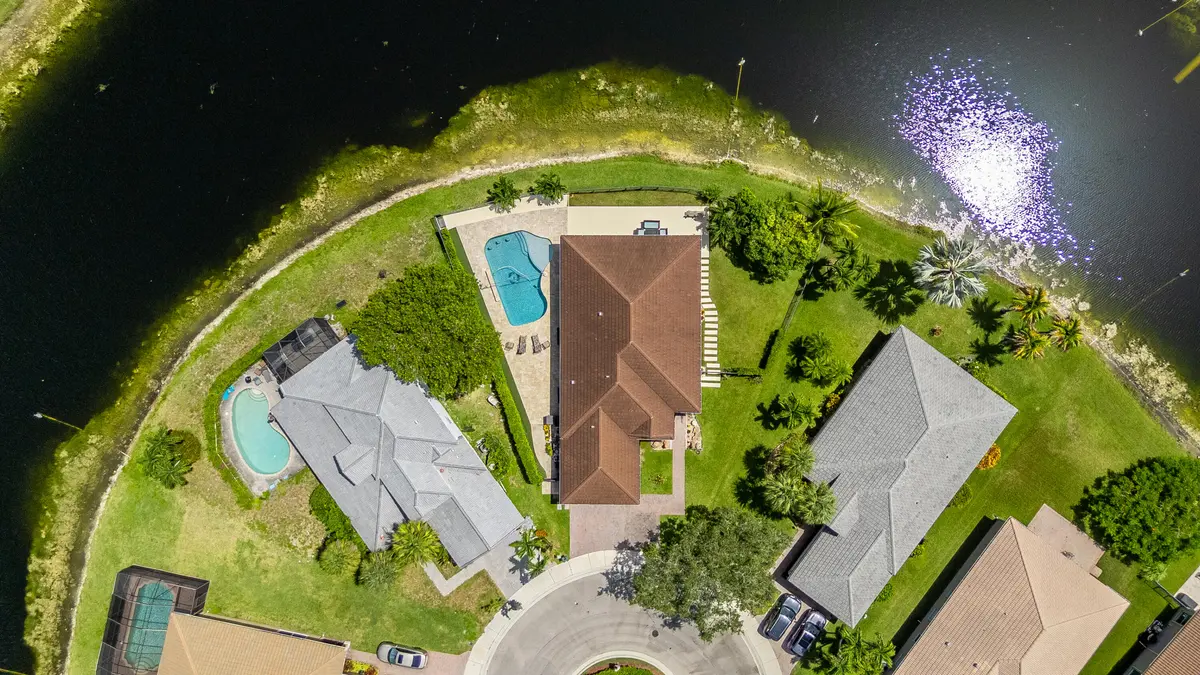 Dron-14 at 6272 NW 108TH Way, Parkland