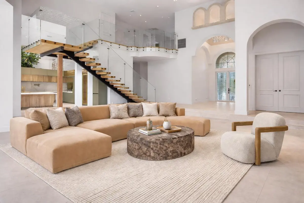 3201_LIVING at 3201 E Stonebrook Circle, Davie