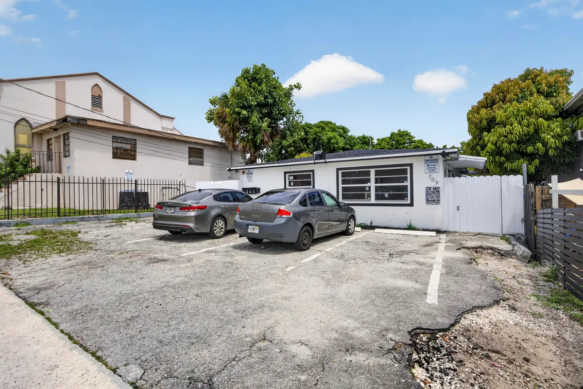 3-print-BS1A2119 at 709 13TH Street, West Palm Beach
