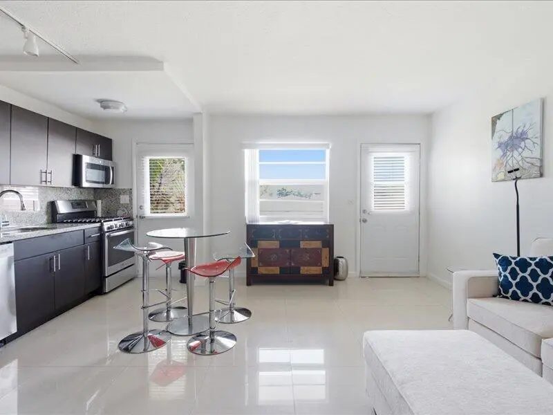 07-525 Meridian Ave apt 305_007 at 525 Meridian Avenue 305, Miami Beach