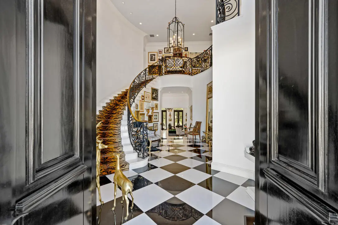 Entry living at 7172 VALENCIA Drive, Boca Raton