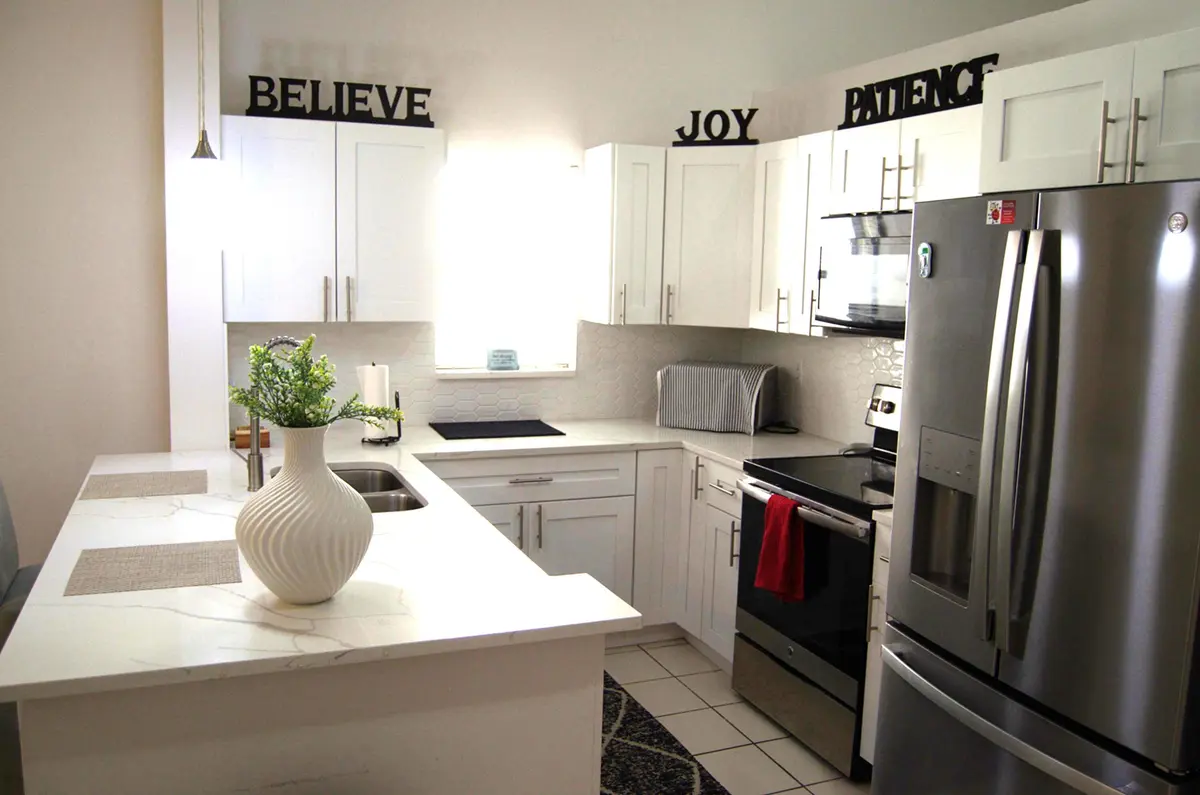 Kitchen at 7570 DIAMOND POINTE Circle, Delray Beach