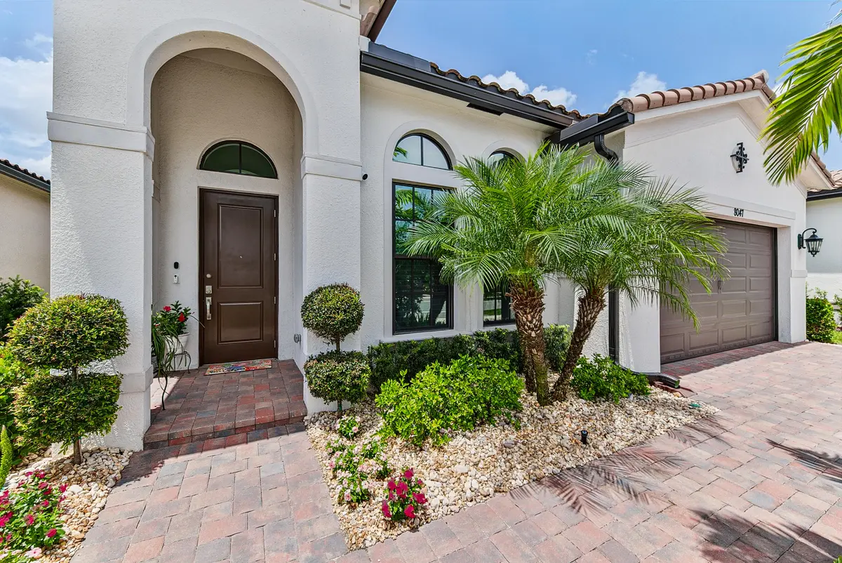 horton-7 at 8047 JUNIPER Drive, Parkland
