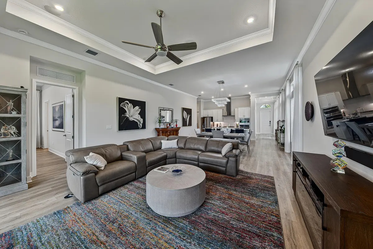 horton-48 at 8047 JUNIPER Drive, Parkland