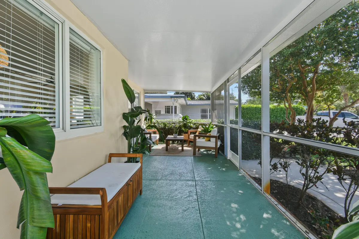 2401CountryOaksLn(6) at 2401 COUNTRY OAKS, Palm Beach Gardens