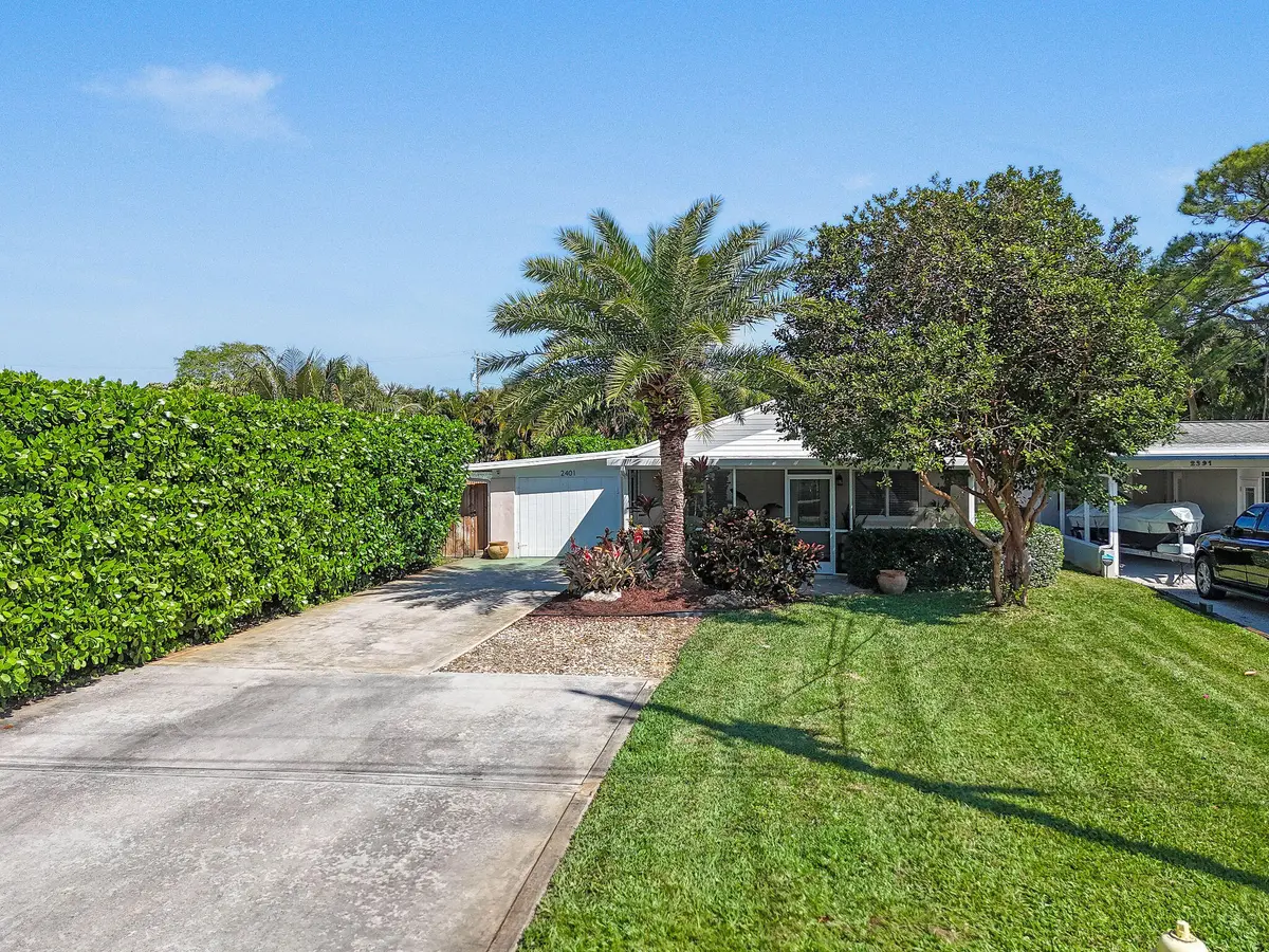2401CountryOaksLnAerials(2) at 2401 COUNTRY OAKS, Palm Beach Gardens