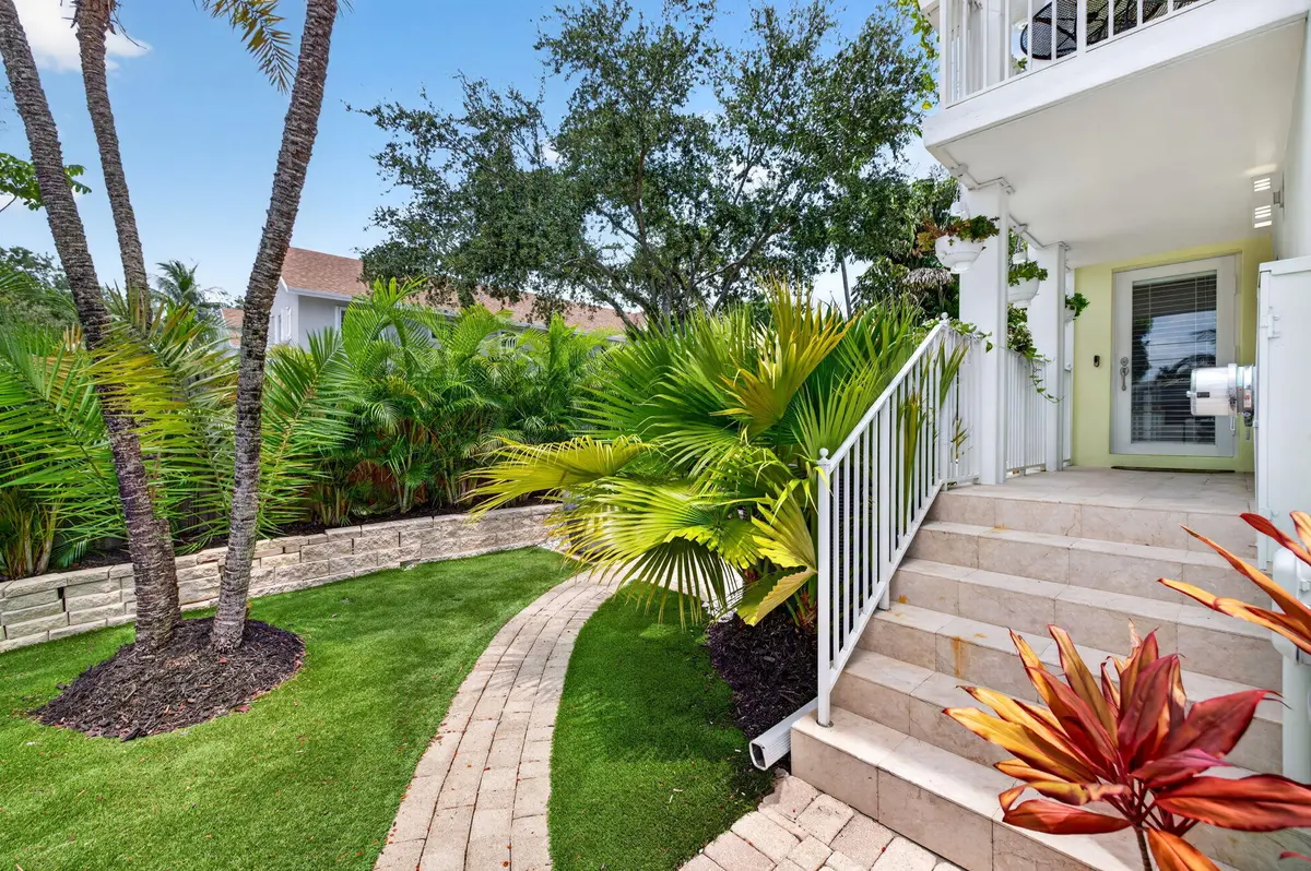 9-web-or-mls-b699A0397 at 500 NE 17TH Avenue, Fort Lauderdale
