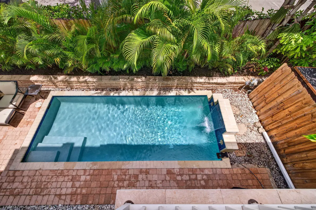 50-web-or-mls-a699A9911 at 500 NE 17TH Avenue, Fort Lauderdale