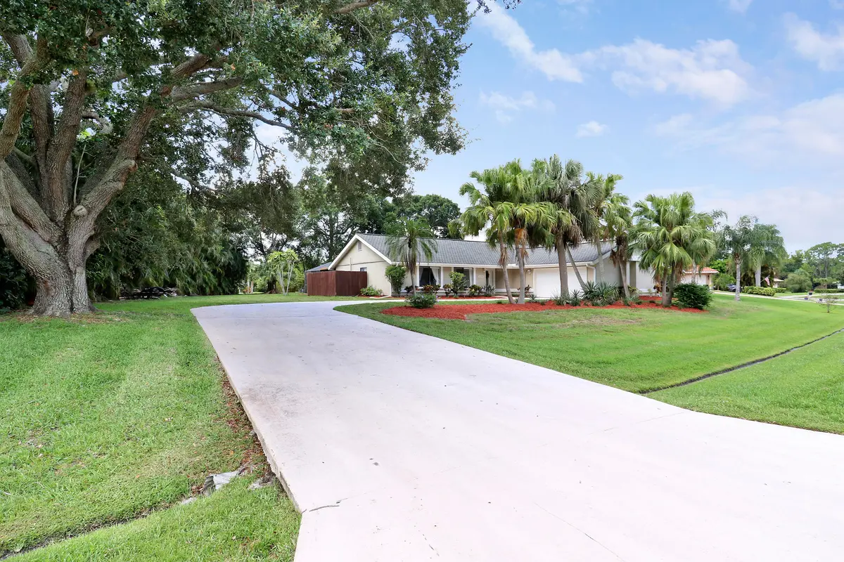 Long driveway: Plenty of parking! at 3060 SE Darien Road, Port St. Lucie