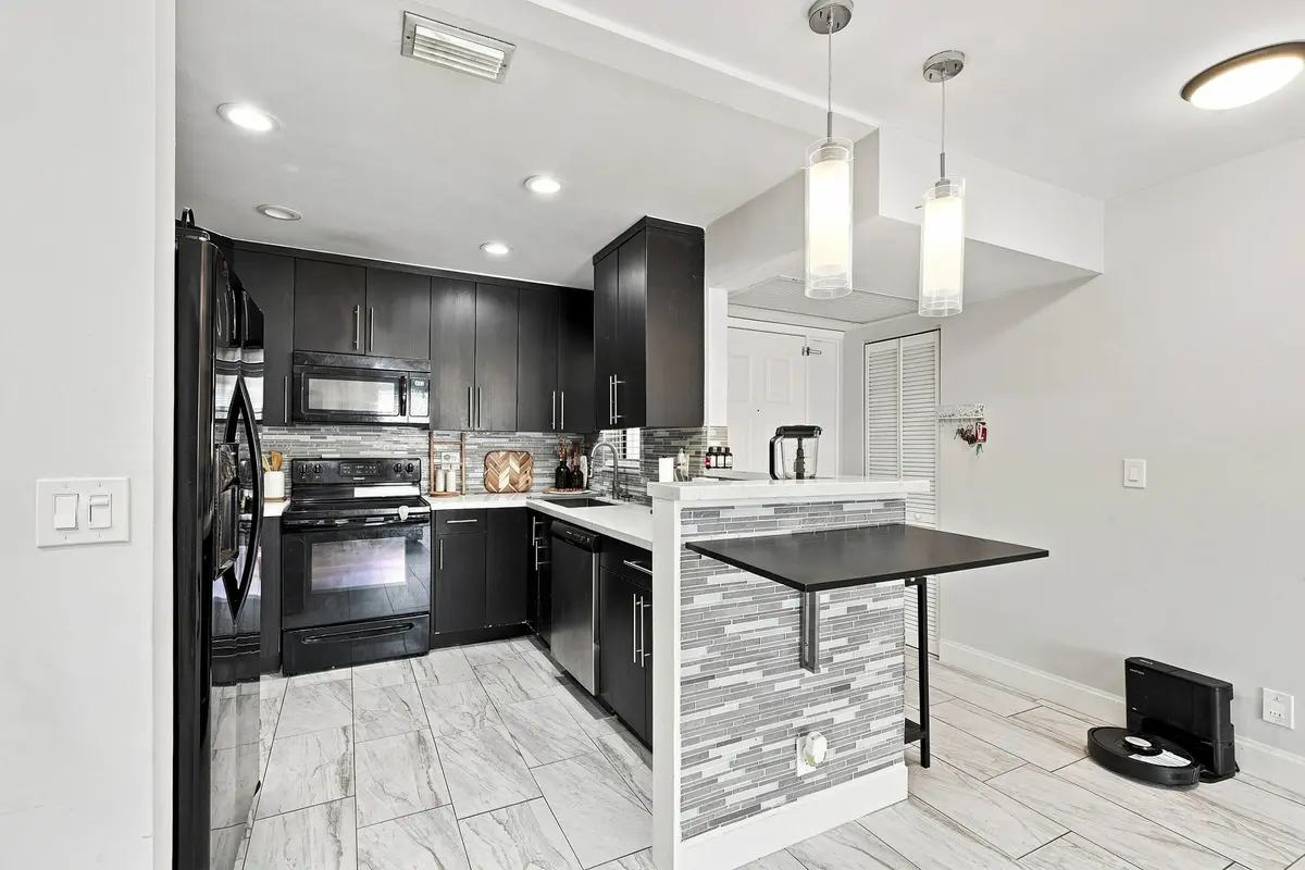 06_dsc06533 at 2581 Carambola Circle, Coconut Creek