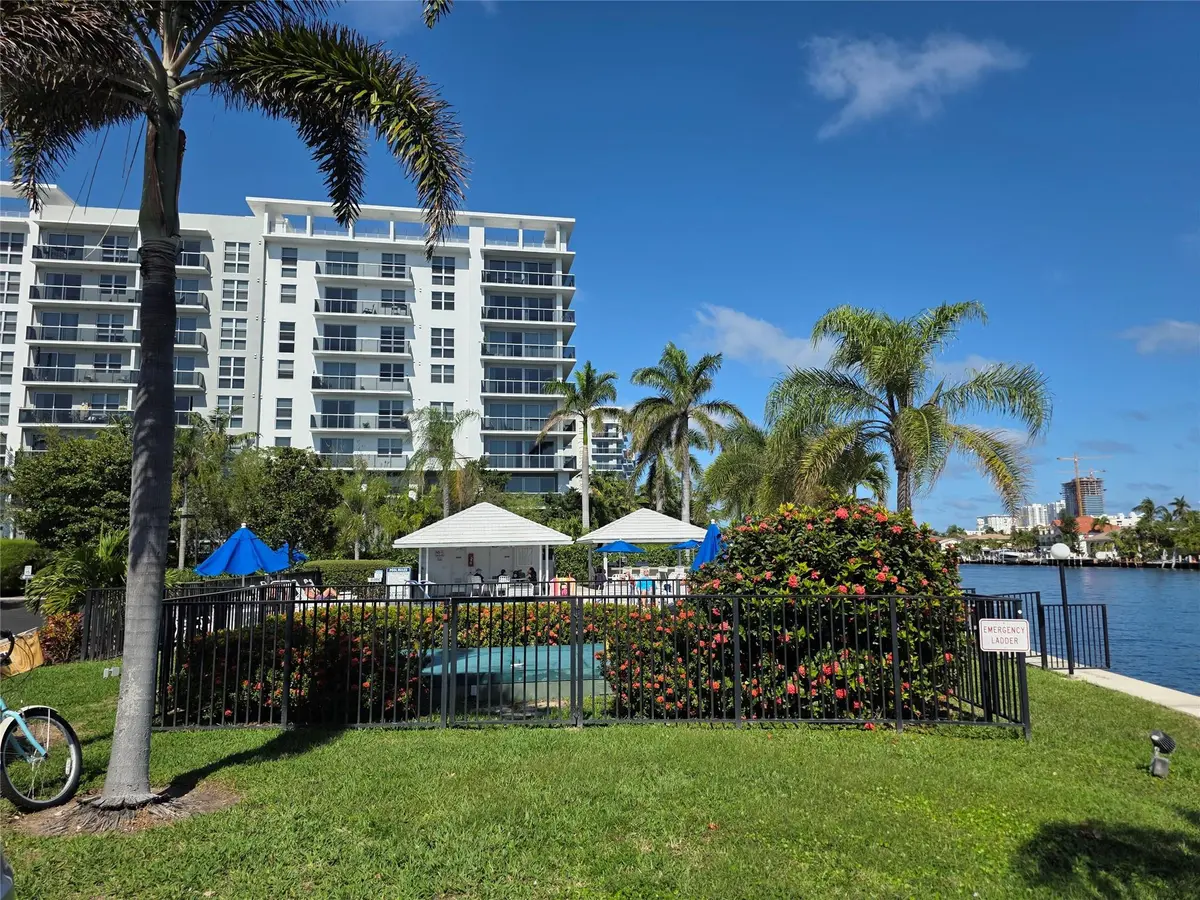 Photo 2 at 6391 Bay Club Drive 4, Fort Lauderdale