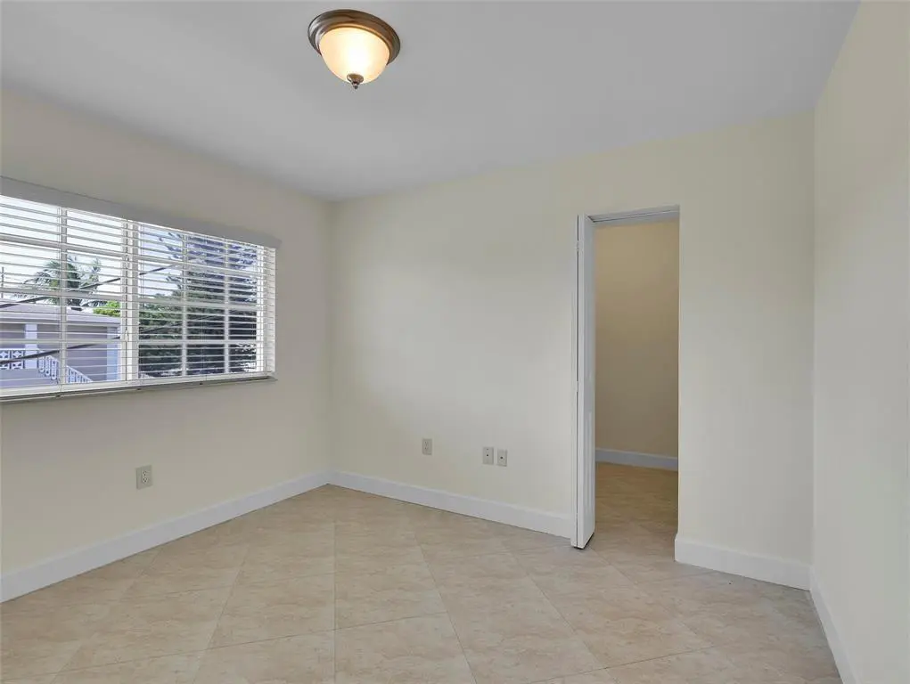 GetMedia.ashx-16 at 410 SW 15TH Street 207, Pompano Beach