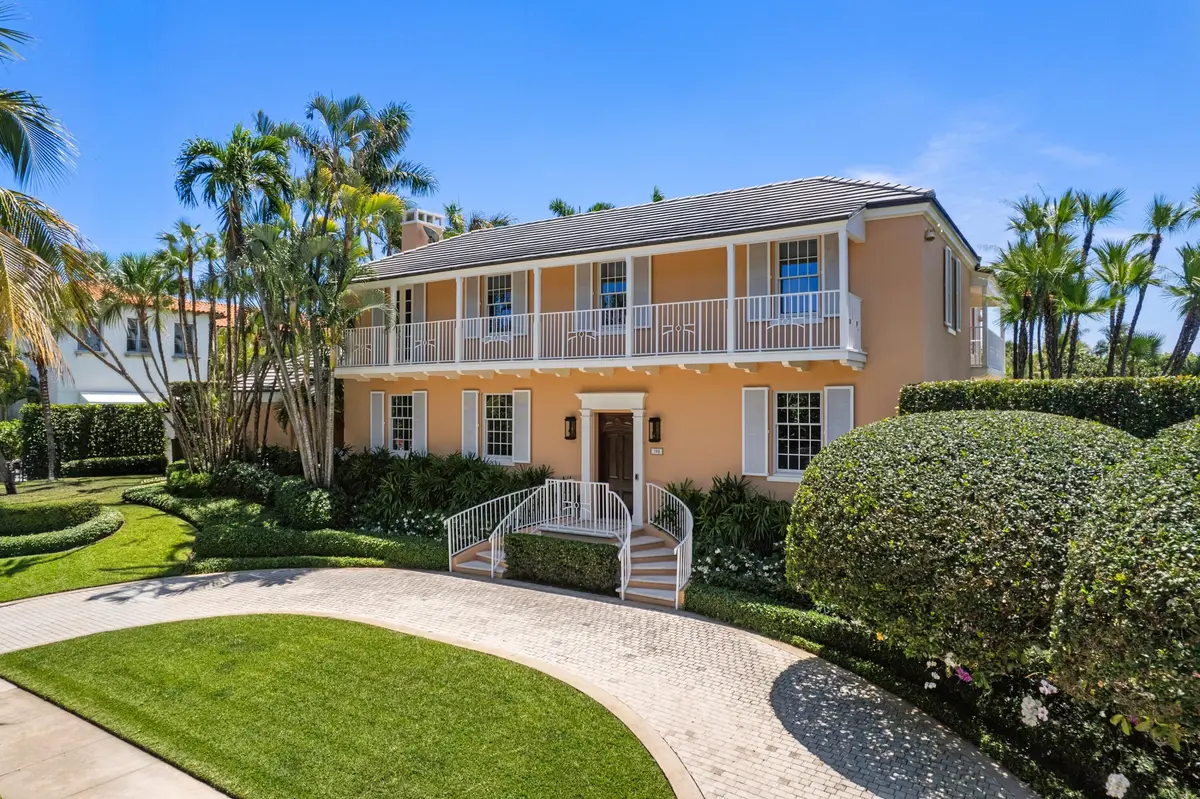 Front Exterior at 198 Via Marina, Palm Beach