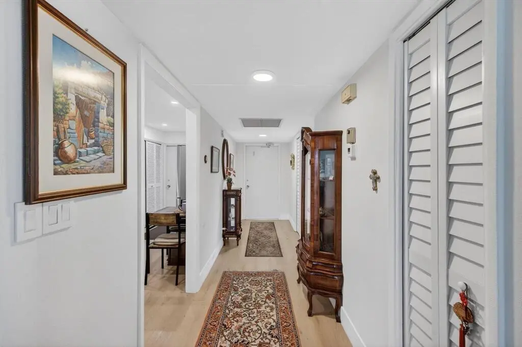Hall at 3200 N Course Lane 116, Pompano Beach