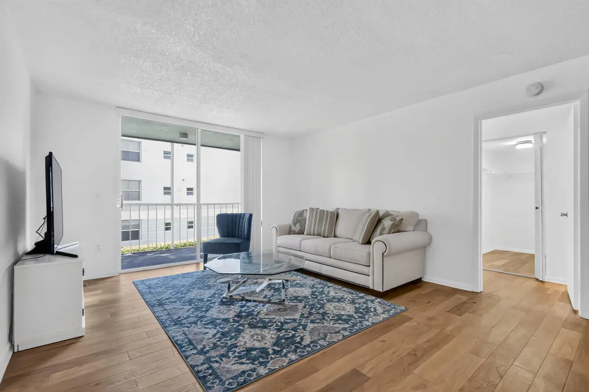 11-web-or-mls-_14A1485 at 5936 MORNINGSTAR Circle 205, Delray Beach