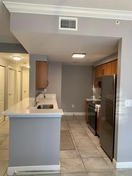 6020 W Sample Rd # 105 Coral Springs Kit at 6020 W SAMPLE Road 105, Coral Springs